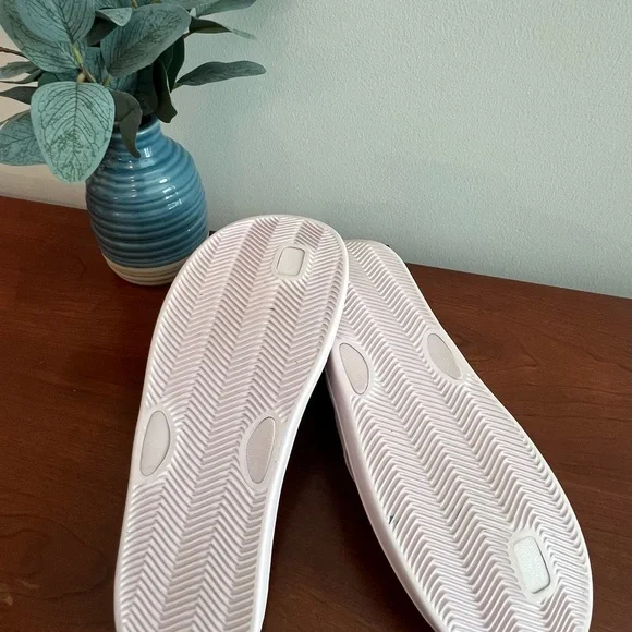 Nike Light Pink Bella Kai Rubber Sole Flip Flops - Picture 2 of 5